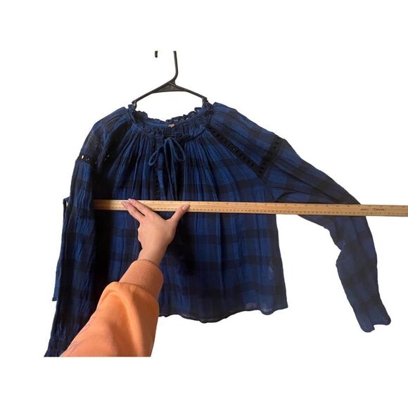 Free People Womens Honey Grove Knit Loose Blue/Black Blouse - Picture 11 of 13